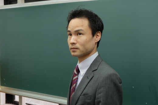 啓明館根岸スクール室長 石政　信一郎