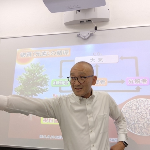 室長 / 理科・算数担当 近馬　伸彦