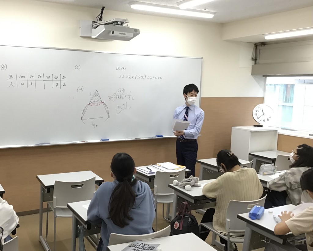 川崎東口スクールの教室写真